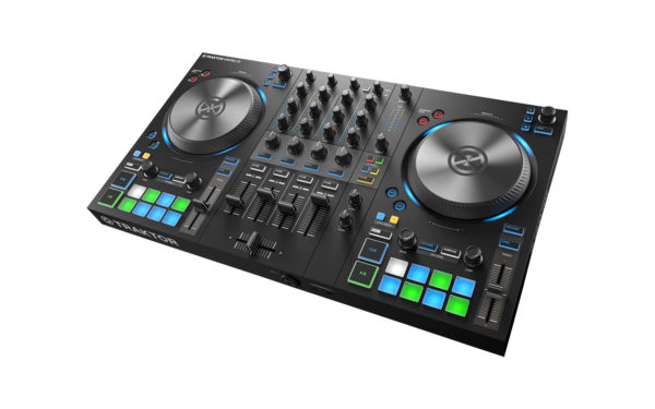 ほぼ未使用 TRAKTOR KONTROL S3 ライセンス付属 ほぼ未使用 TRAKTOR KONTROL S3 ライセンス付属 Native Instruments